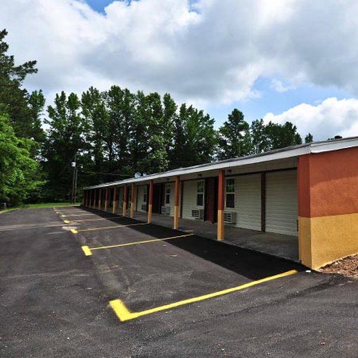 Relax Inn Guin Exterior photo
